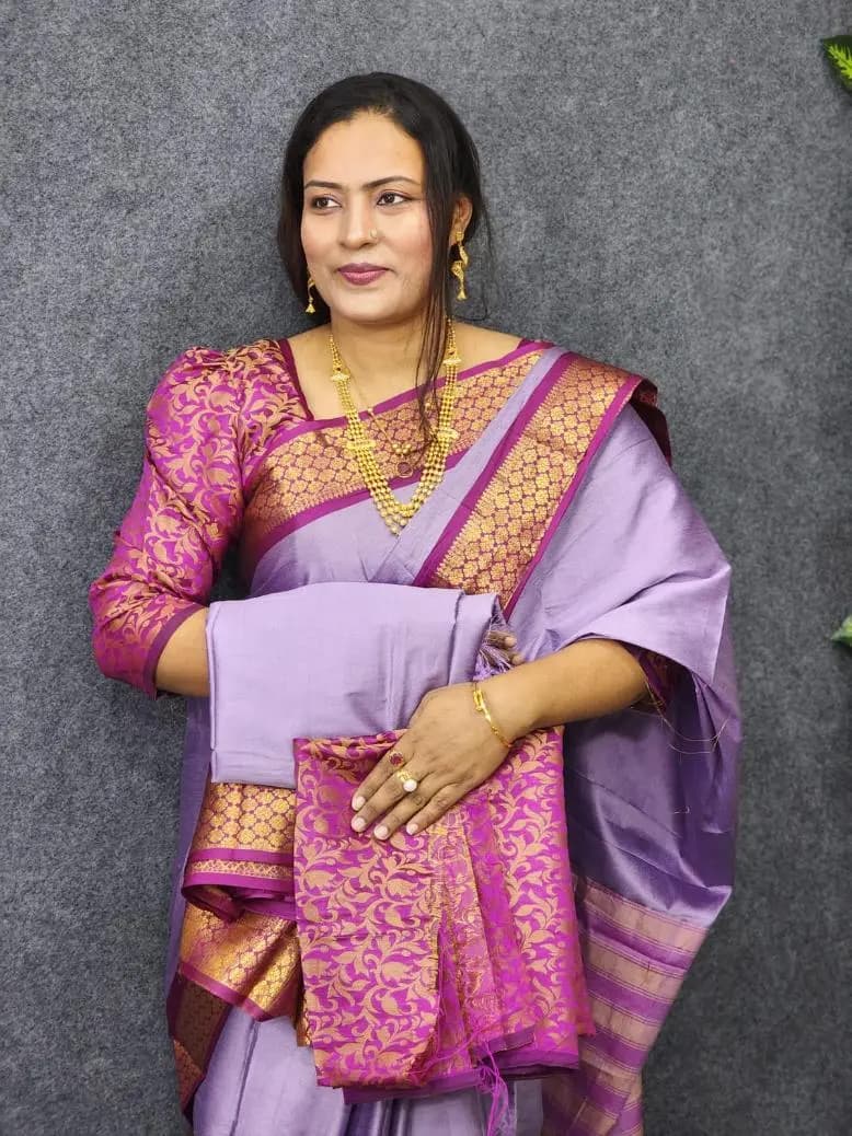 Luxury Gadwall Inspira Purple Saree On Smart Budget