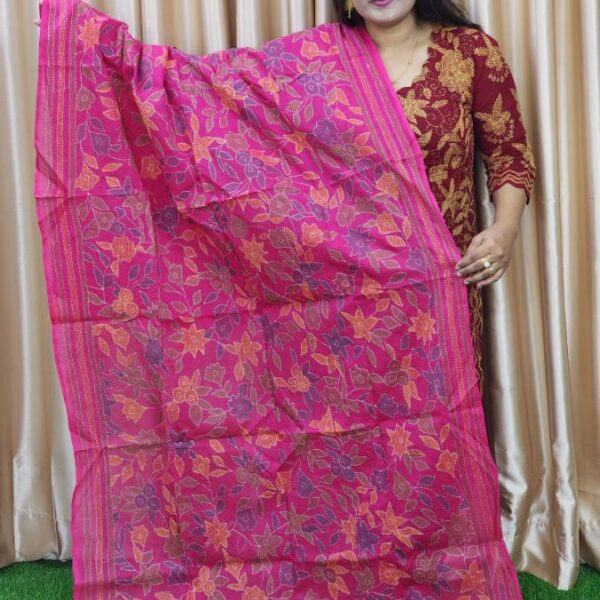 Elegant Magenta Kantha Work cotton orna, perfect for namaz or gifting. Available in 2.5 hat and 5 hat sizes. Premium Pride cotton,artisan-crafted with care