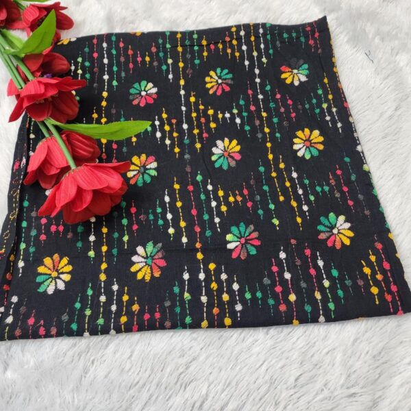 কালো রঙের ব্লাউজ পিস