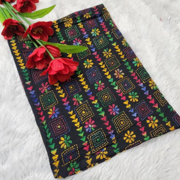 হাতের কাজের ১ গজের পিস