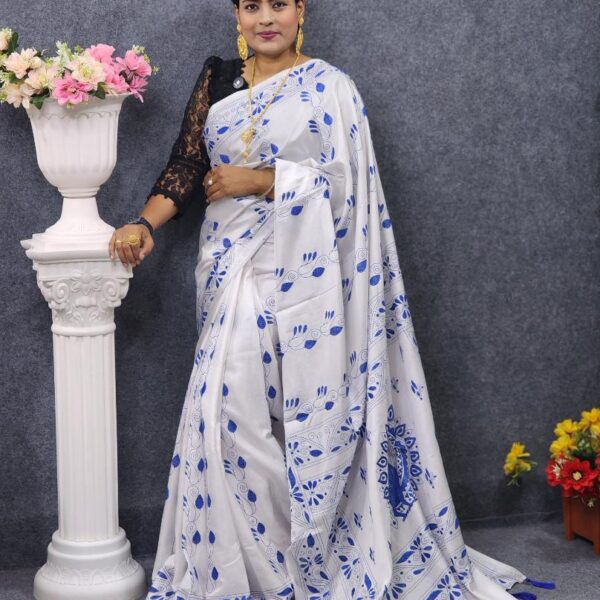 হাতে কাজ করা সিল্ক শাড়ি