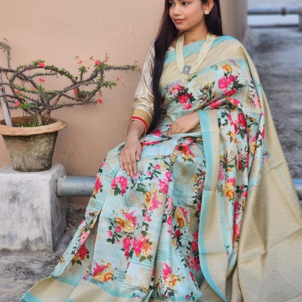 Elegant Digital Print Saree - Colour Pest