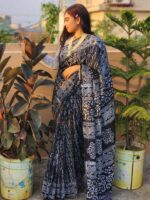 সিল্ক বাটিক শাড়ি - Black And White Saree WIth Hijab - Image 3