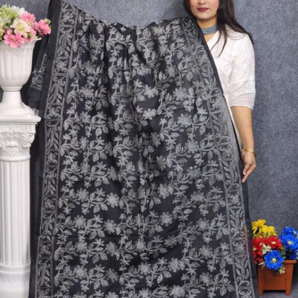 Black and White Cotton Orna Design